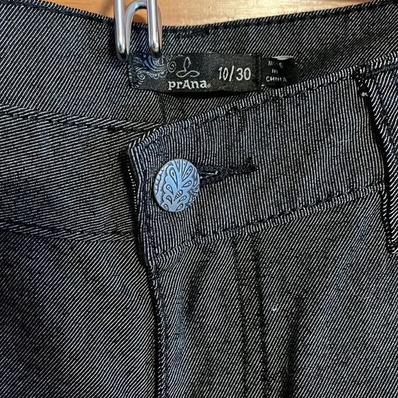 PRANA |sz 10 Women's Black Low Rise Kara Straight Leg Outdoor Trail Hiking Jeans - Picture 2 of 6